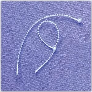 Dây treo mác nhựa