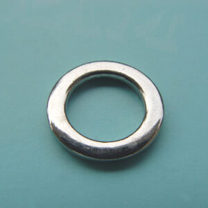 Vòng tròn kim loại